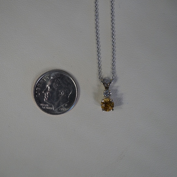14KW Gold Genuine Citrine & Dia. Pendant W/Chain - Picture 7 of 7